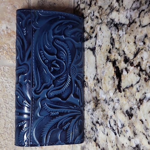 Patricia Nash Blue Terresa Wallet - Picture 5 of 13